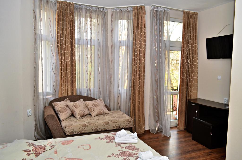 Guest House Anelim Veliko Tarnovo Ngoại thất bức ảnh
